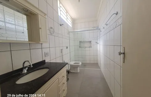 Casa em Somenzari, Marília