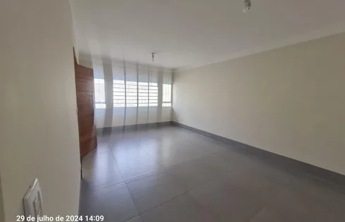 Casa em Somenzari, Marília