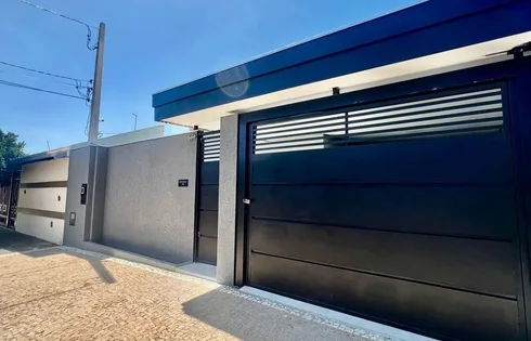 Casa em Núcleo Habitacional Nova Marília, Marília