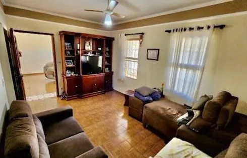 Casa em Jardim Aparecida Nasser, Marília
