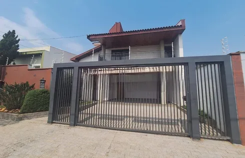 Casa 3 Quartos com 1 Suíte - Jardim Progresso