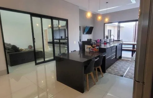 Casa em Residencial Villa Flora Aquarius, Marília
