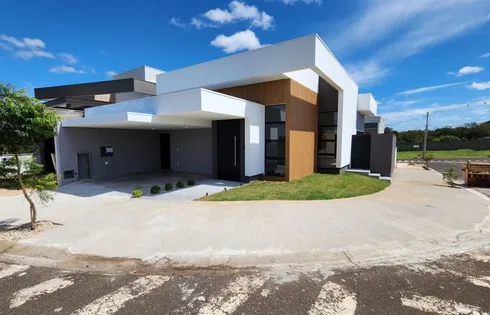 Casa em Zona Rural, Marília