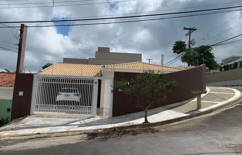 Casa em Parque das Esmeraldas, Marília