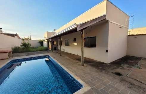 Casa em Jardim Universitário, Marília