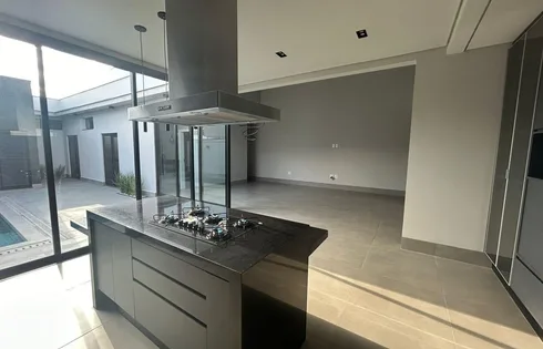 Casa em Esmeralda Residence II, Marília