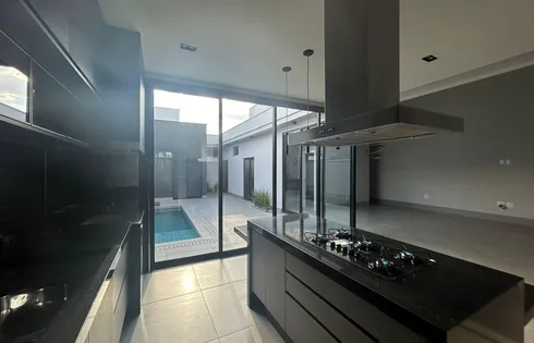Casa em Esmeralda Residence II, Marília