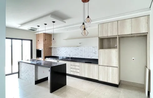 Casa em Sitios de Recreio Leticia, Marília