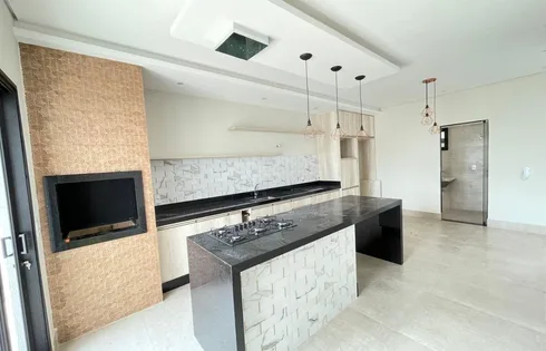 Casa em Sitios de Recreio Leticia, Marília