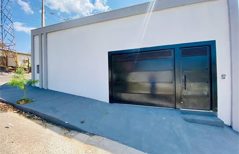 Casa 3 Quartos com 1 Suíte e 250m² - Jardim Marília