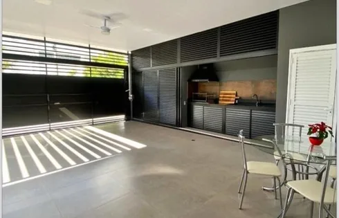 Casa em Jardim Parati, Marília
