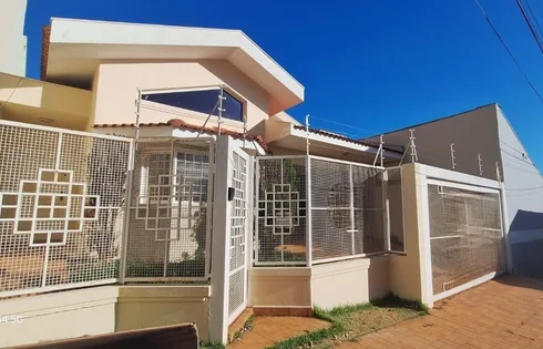 Casa em Jardim São Francisco, Marília