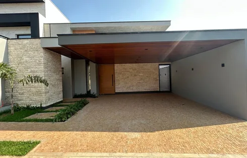Casa em Esmeralda Residence II, Marília