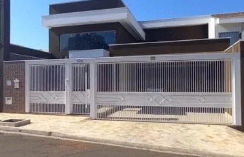 Casa em Jardim Riviera, Marília