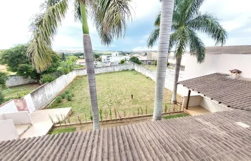 Loja terrea em Residencial Vale Verde, Marília