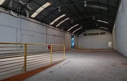 Loja terrea em Distrito Industrial, Marília