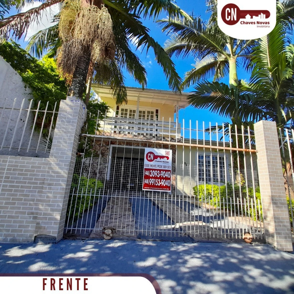 Casa a Venda com 03 Quartos no Bairro São Sebastião em Palhoça