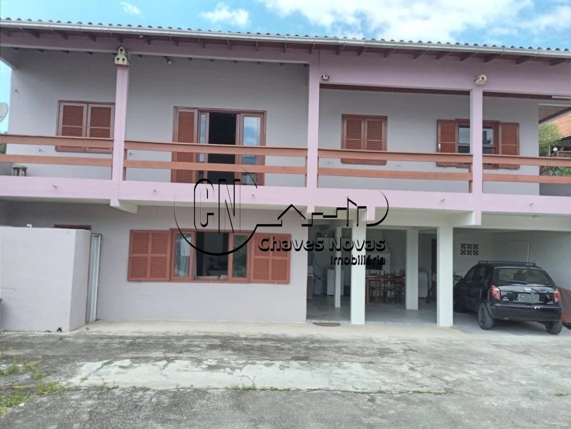 Casa de Esquina na Praia de Fora em Palhoça