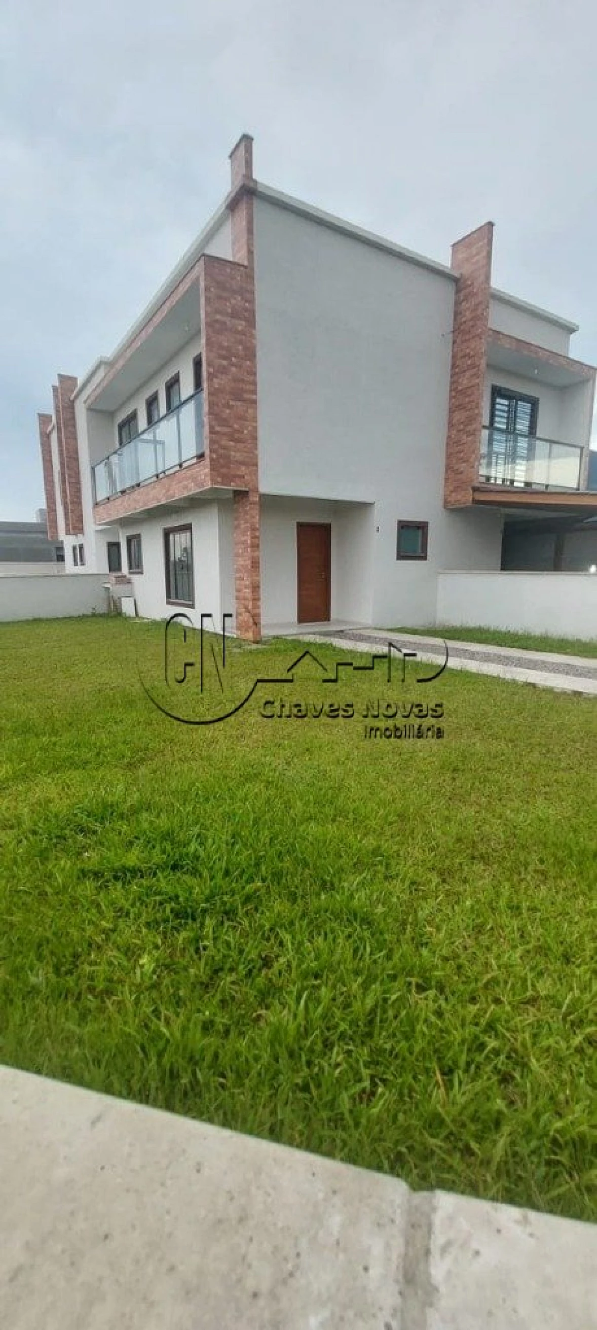 Sobrados a Venda com 2 Quartos no Loteamento Guarda do Tabuleiro em Palhoça