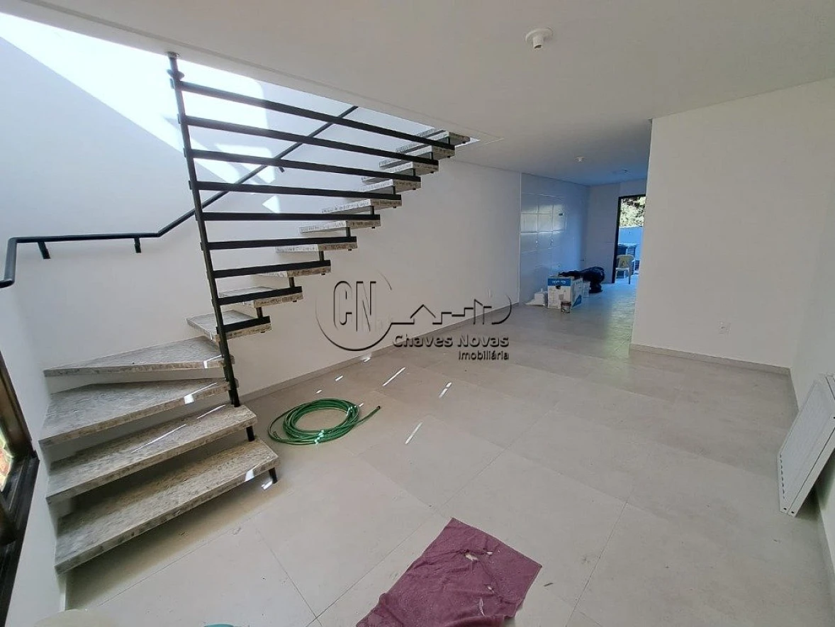 Sobrado geminado em Serraria, São José