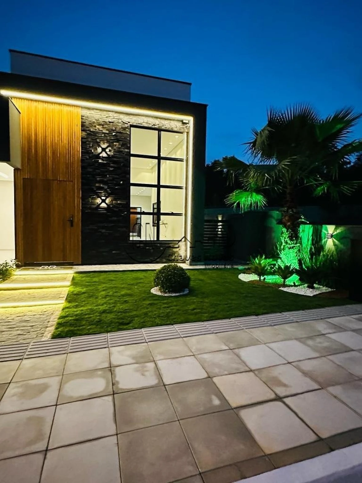 Casa a Venda com 3 Quartos no Vista da Pedra em São José