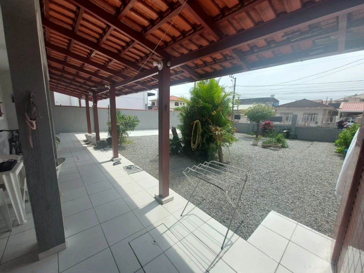 Casa em Ponte do Imaruim, Palhoça