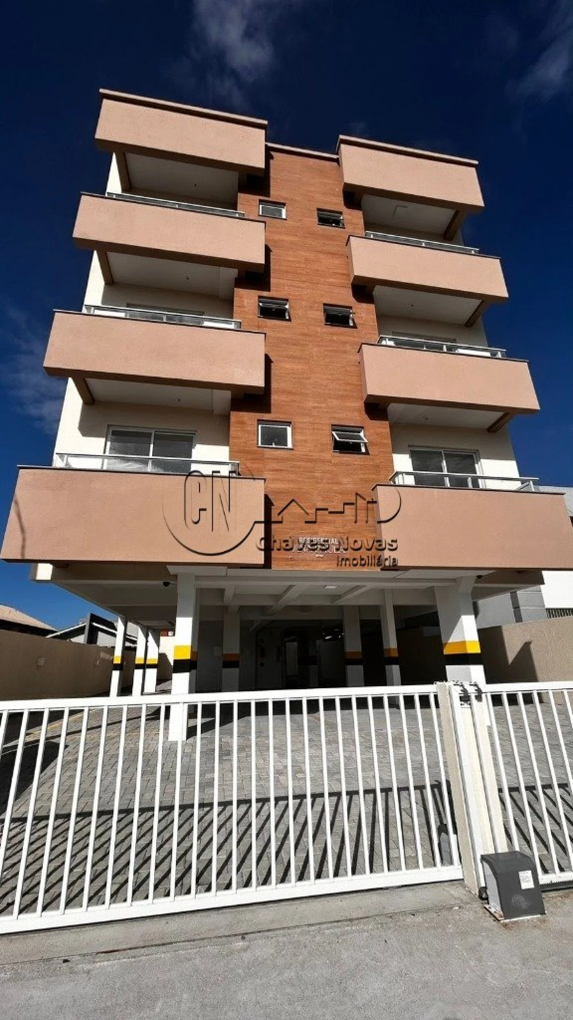 Apartamentos a Venda com 02 Quartos na Barra do Aririu em Palhoça