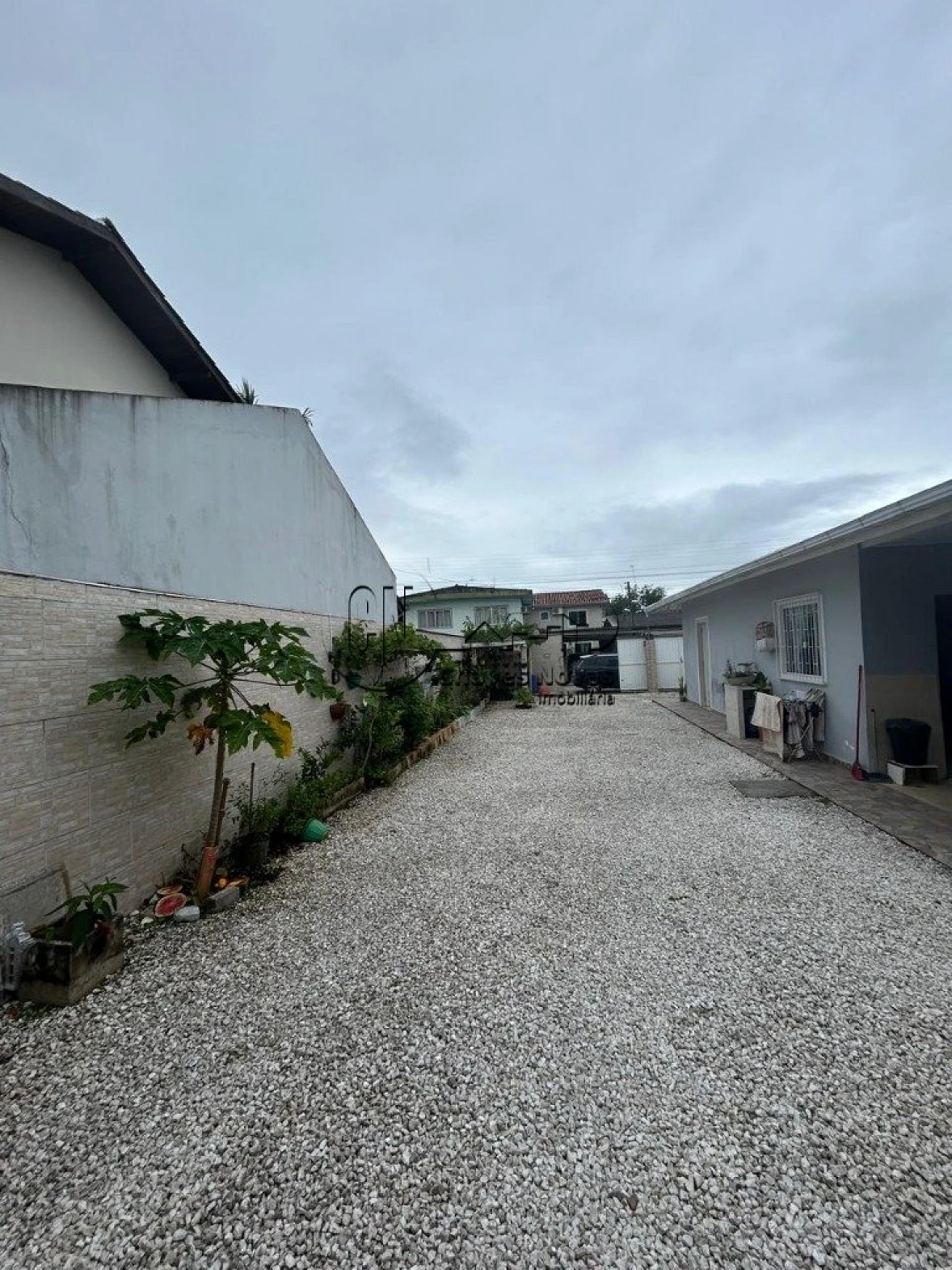 Casa a Venda com 02 Quartos no Bairro Arriru em Palhoça