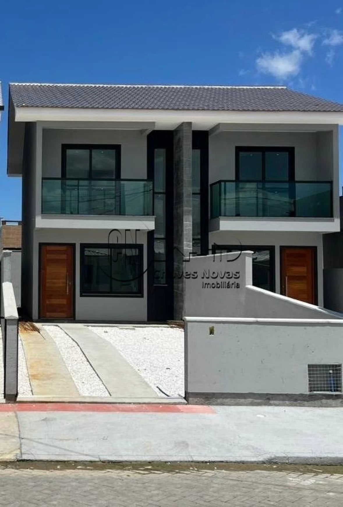 Sobrado a Venda com 02 Quartos no Bairro Bela Vista em Palhoça