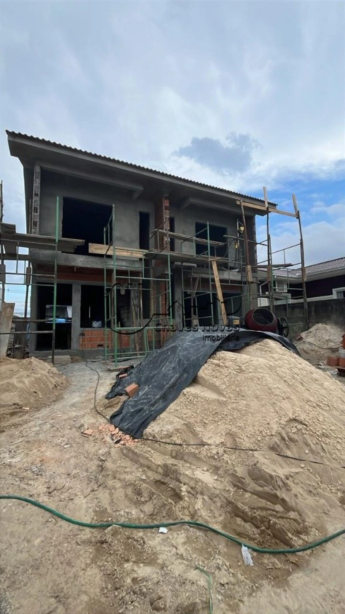 Sobrado geminado em Loteamento Bela Vista, Palhoça