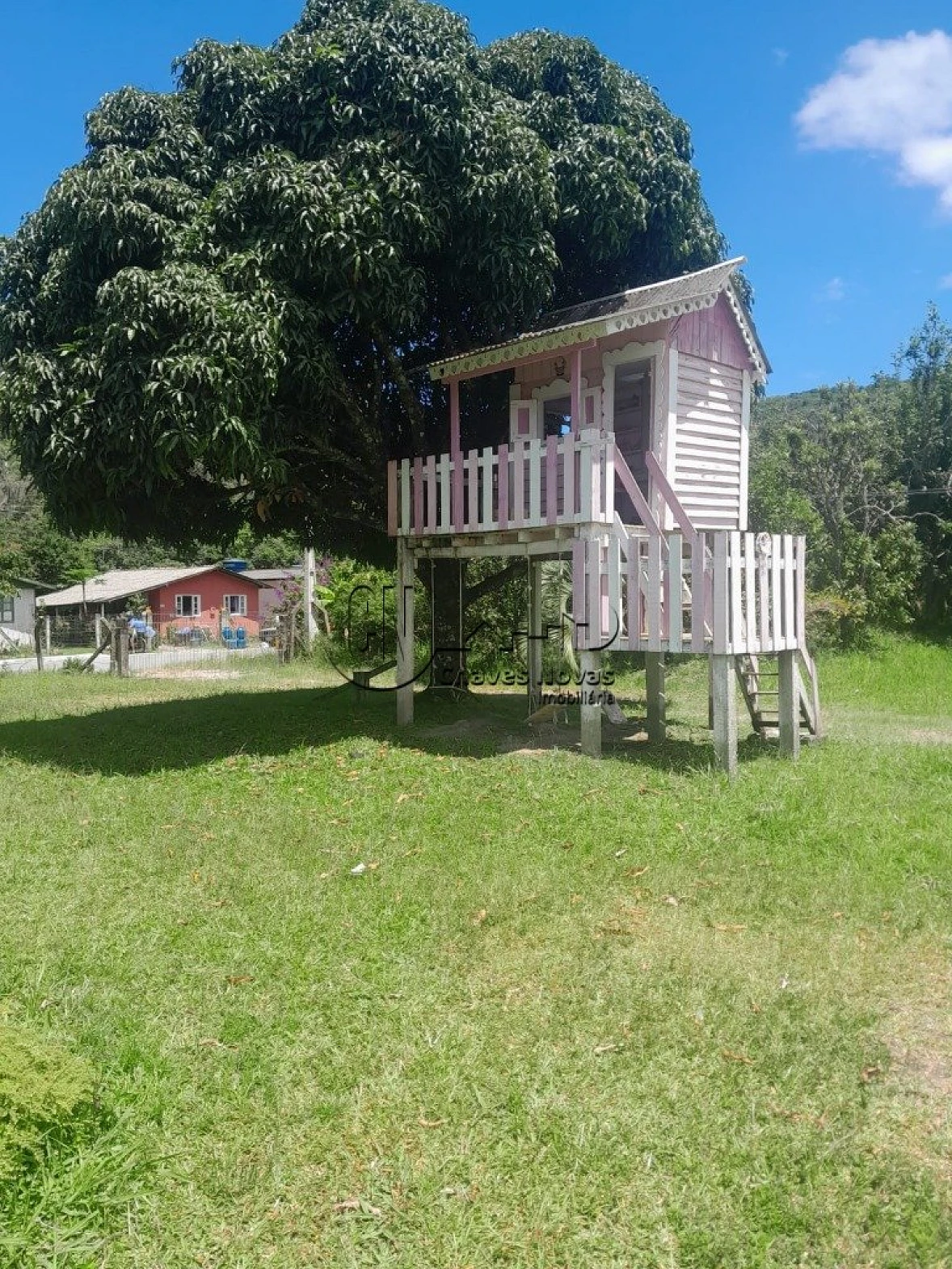 Terreno Rural a Venda com 5.280 m² com Árvores Frutíferas em Florianópolis