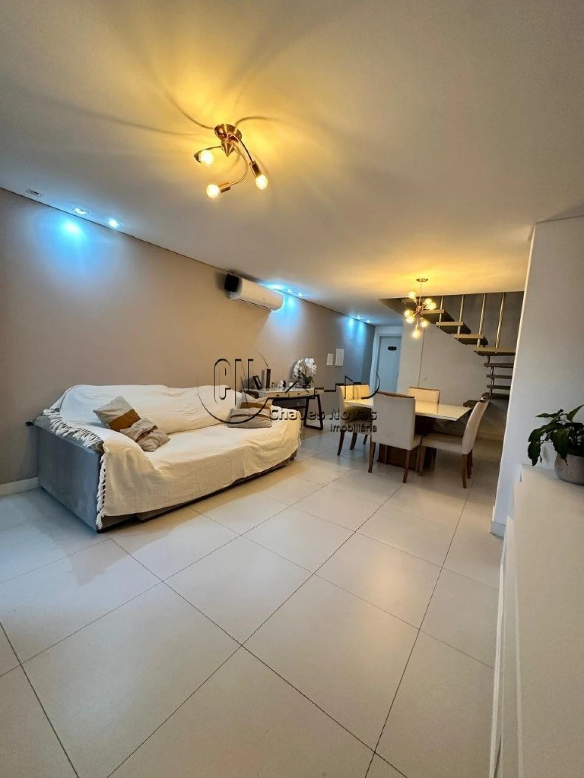 Sobrado geminado em Nova Palhoça, Palhoça