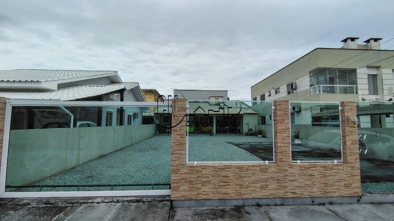 Casa a Venda com 02 Quartos no Bairro Vila Nova em Palhoça