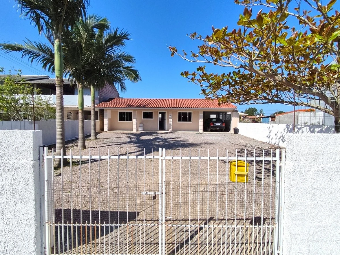 Casa em Praia da Pinheira, Palhoça