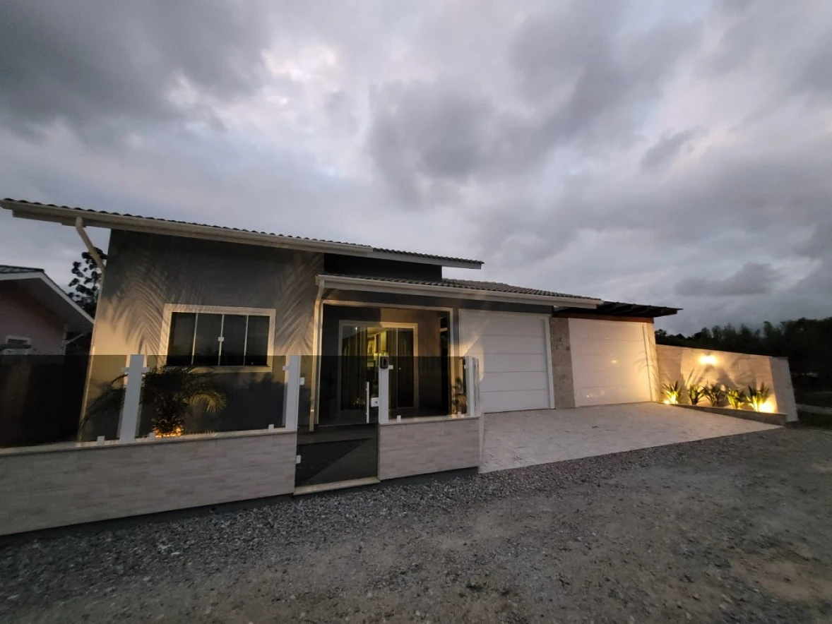 Casa a Venda com 02 Quartos no Bairro Guarda do Cubatão em Palhoça