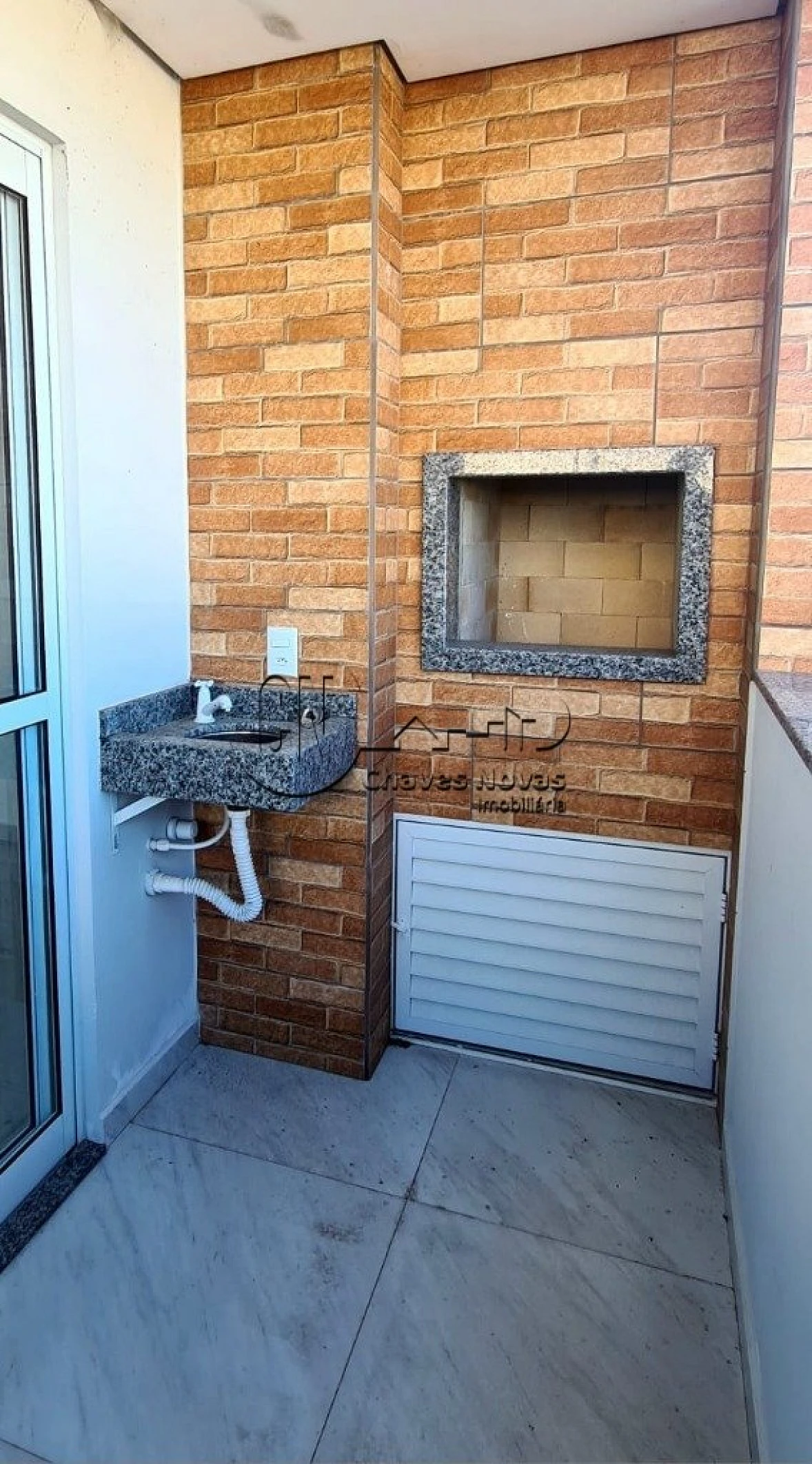 Apartamento em Sertão do Maruim, São José