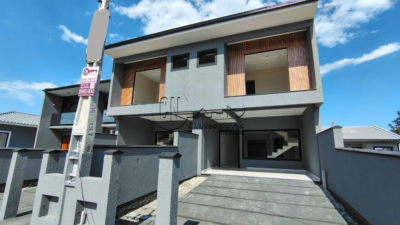 Sobrado a Venda com 03 Quartos no Loteamento Vila Toscana em Palhoça