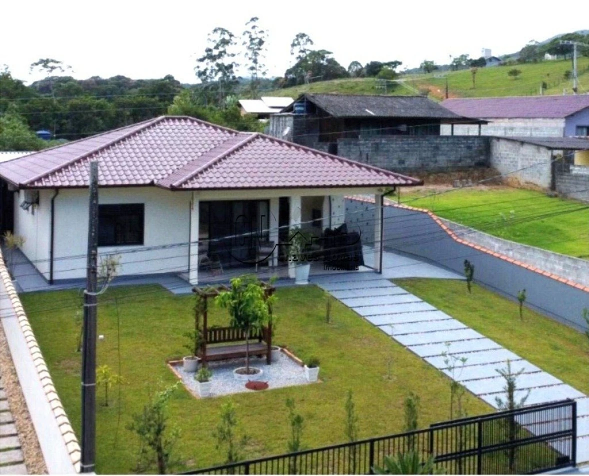 Casa em Vargem Grande, Santo Amaro da Imperatriz