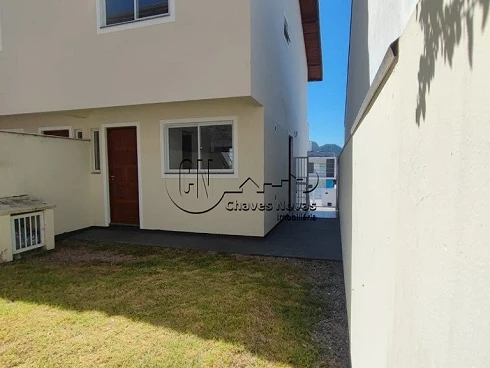 Sobrado geminado em Bela Vista Jardins, Palhoça