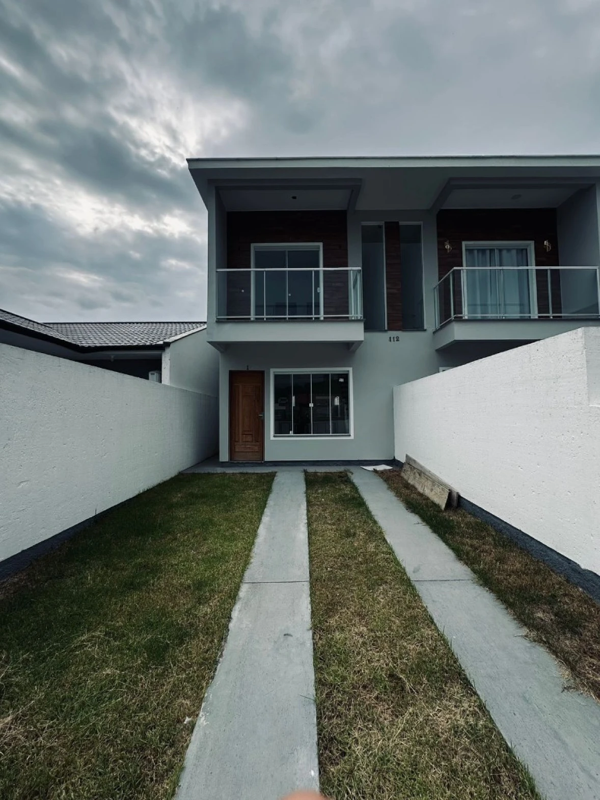 Sobrado geminado em Bela Vista, Palhoça