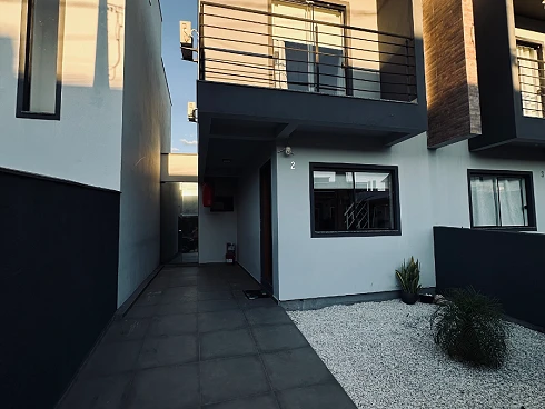 Sobrado geminado em Bela Vista Vale Verde, Palhoça