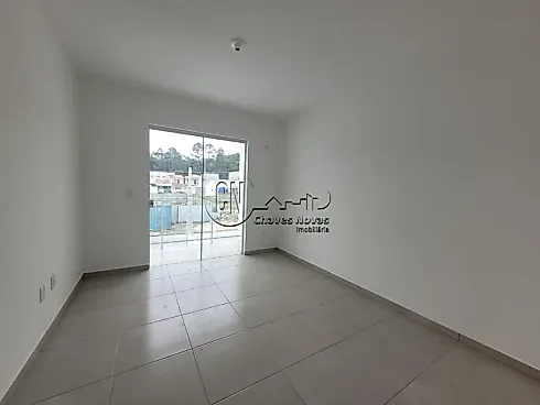 Sobrado geminado em Forquilhas, São José