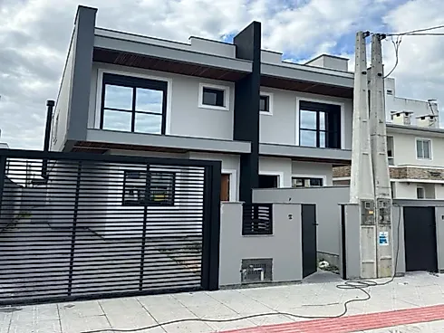 Sobrado 3 Quartos com 1 Suíte e 127m² - Nova Palhoça