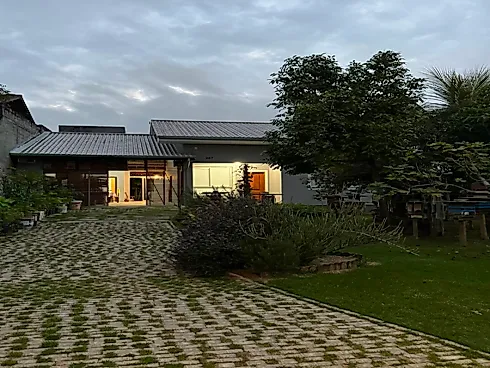 Casa 2 Quartos com 2 Suítes e 133m² - Terreno Amplo. - Foto 13