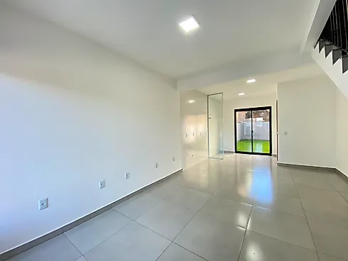 Sobrado com 2 Suítes 74m² - Serraria - São José - Sobrado geminado em Serraria, São José - Foto 2