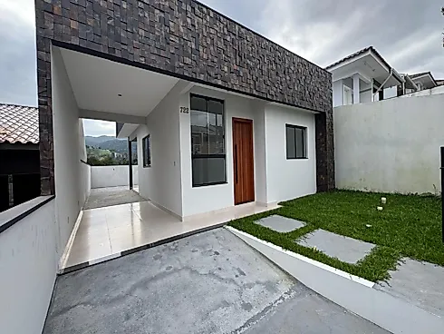 Casa Unifamiliar a Venda no Bairro Bela Vista - Jardins - Palhoça - Casa em Alto Aririú, Palhoça - Foto 2