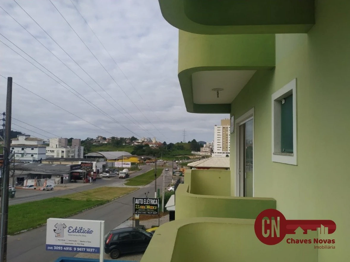 Apartamento  à Venda na Avenida Atílio Pedro Pagani