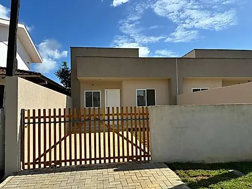Casa a Venda com Piscina Coroados Proximo ao Mar - Casa em Coroados, Guaratuba - Foto 1