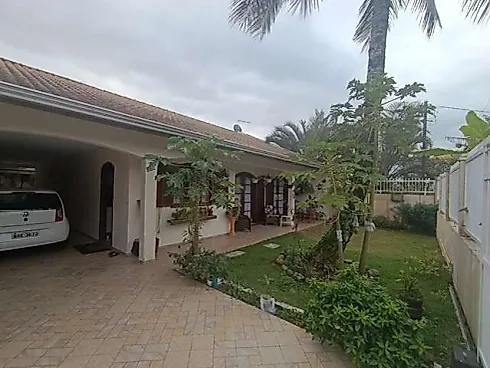 Excelente Casa Próxima ao Mar - Casa em Nereidas, Guaratuba - Foto 4