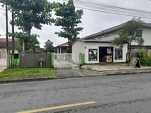 Casa com Ponto Comercial no Brejatuba - Casa em Brejatuba, Guaratuba - Foto 1